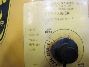 FOSTORIA HEAT WAVE 30 PORTABLE HEATER, 3 PHASE, 480 V, 60 HZ. LOADING & HANDLING FEE $15-4033